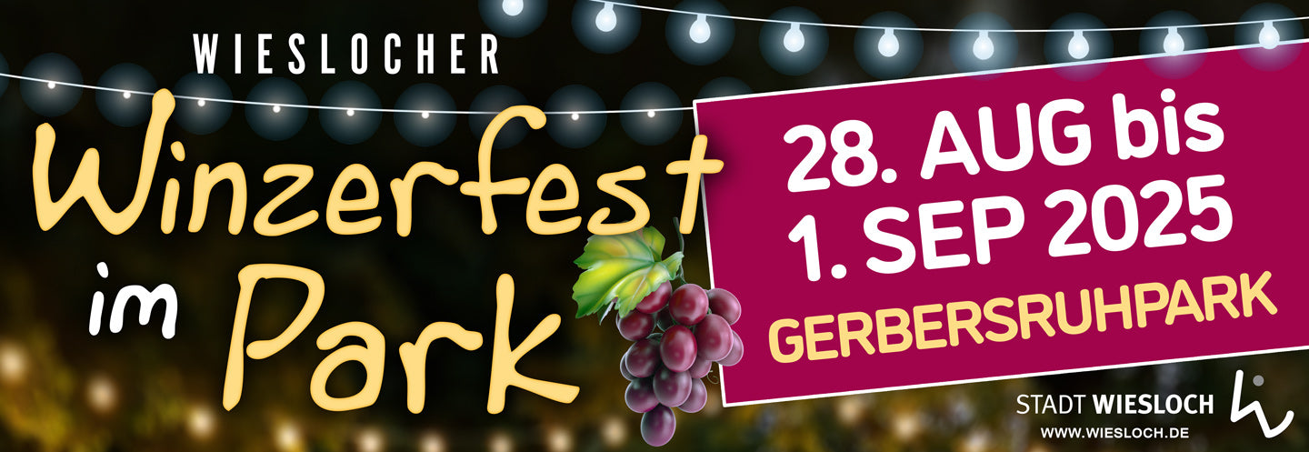 Werbebanner für das Winzerfest im Park mit Lichterkette und Traubenhenkel