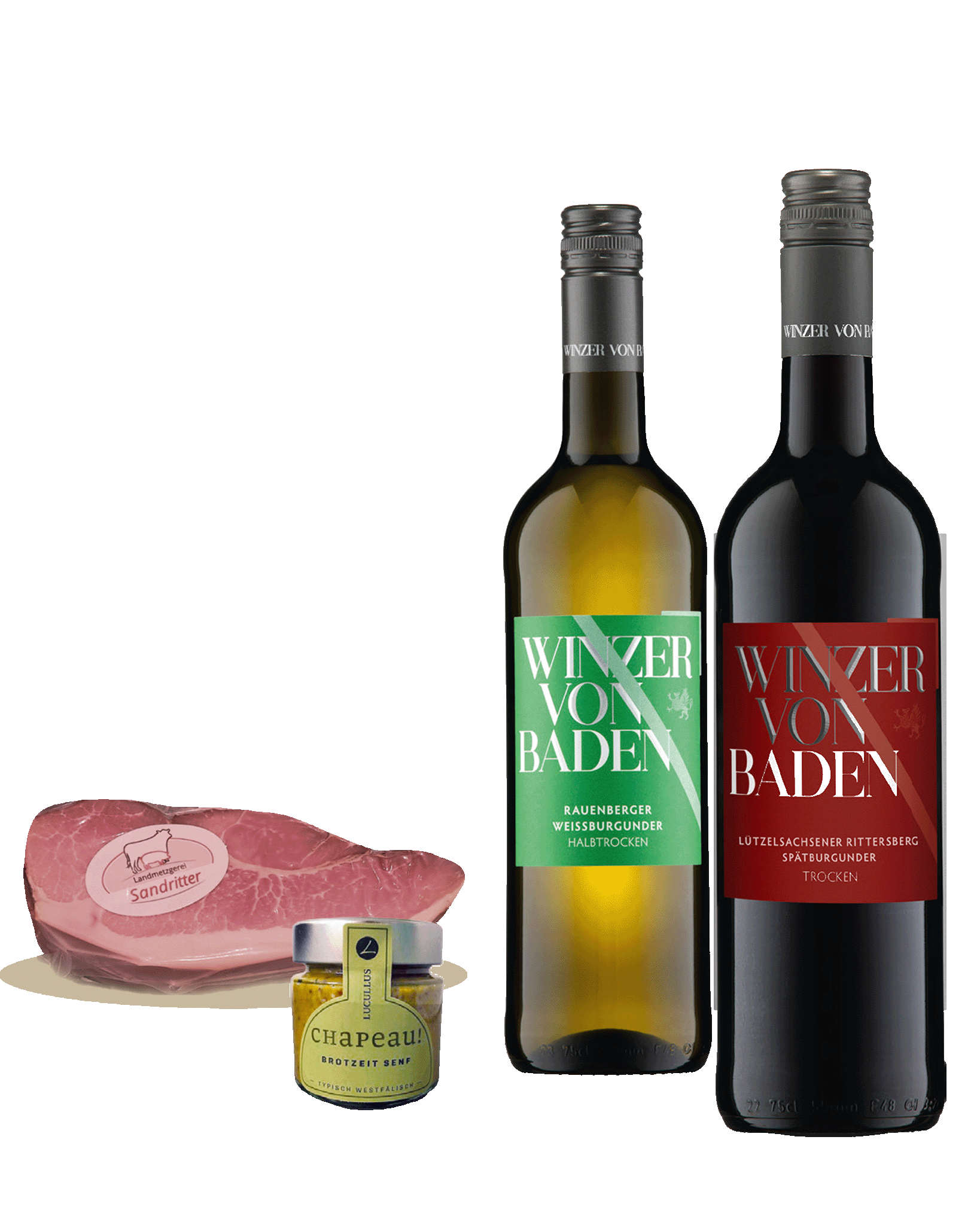 Zwei Weinflaschen und daneben ein Stück Schinken sowie ein Glas Senf